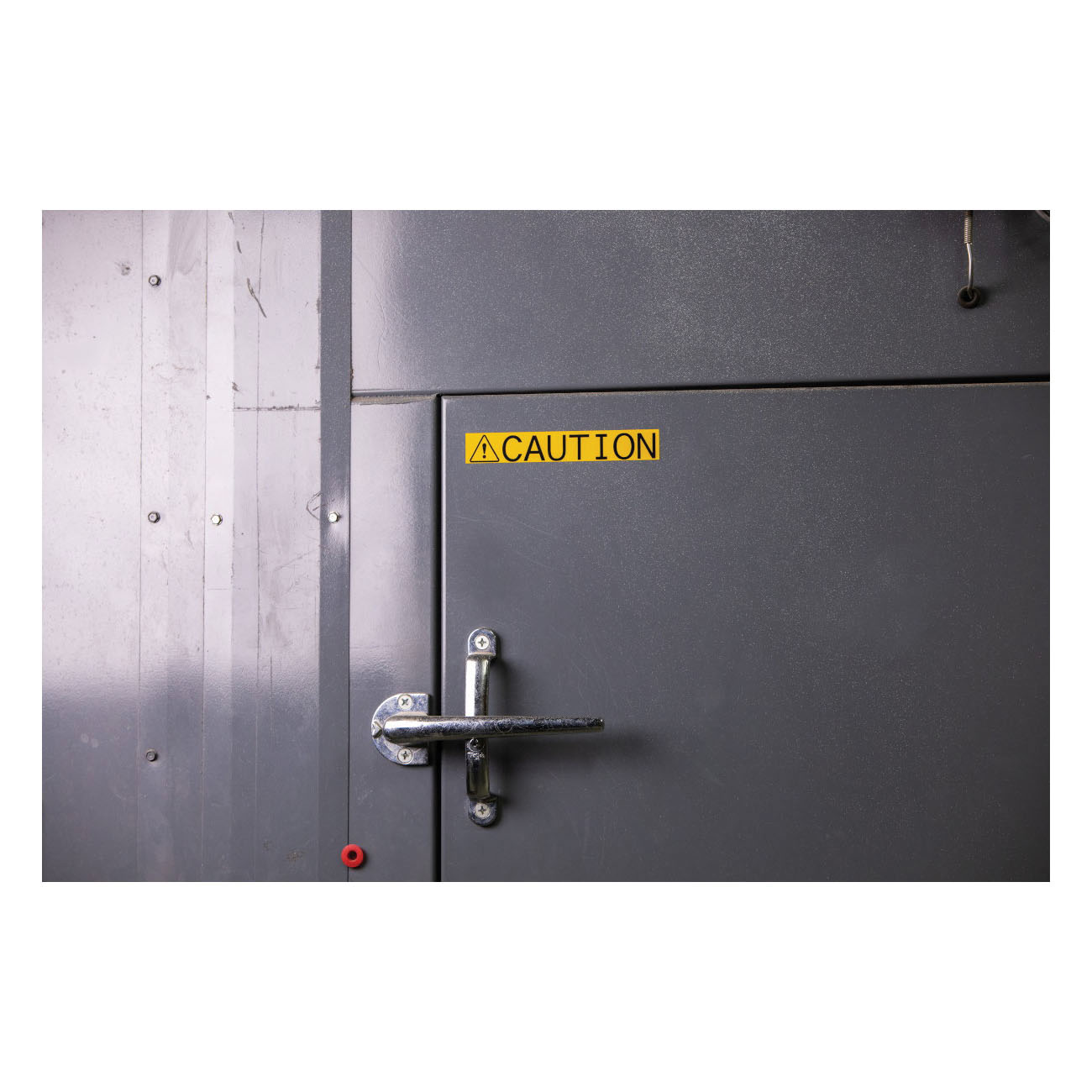 LABEL 1/2IN BK ON YEL B-595 VINYL