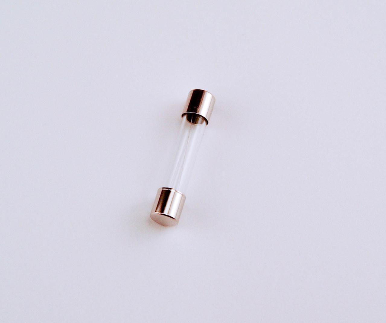 Littelfuse® AGC30 Type 3AG Cartridge Fuse, 30 A, 32 V AC/DC, Cartridge Body
