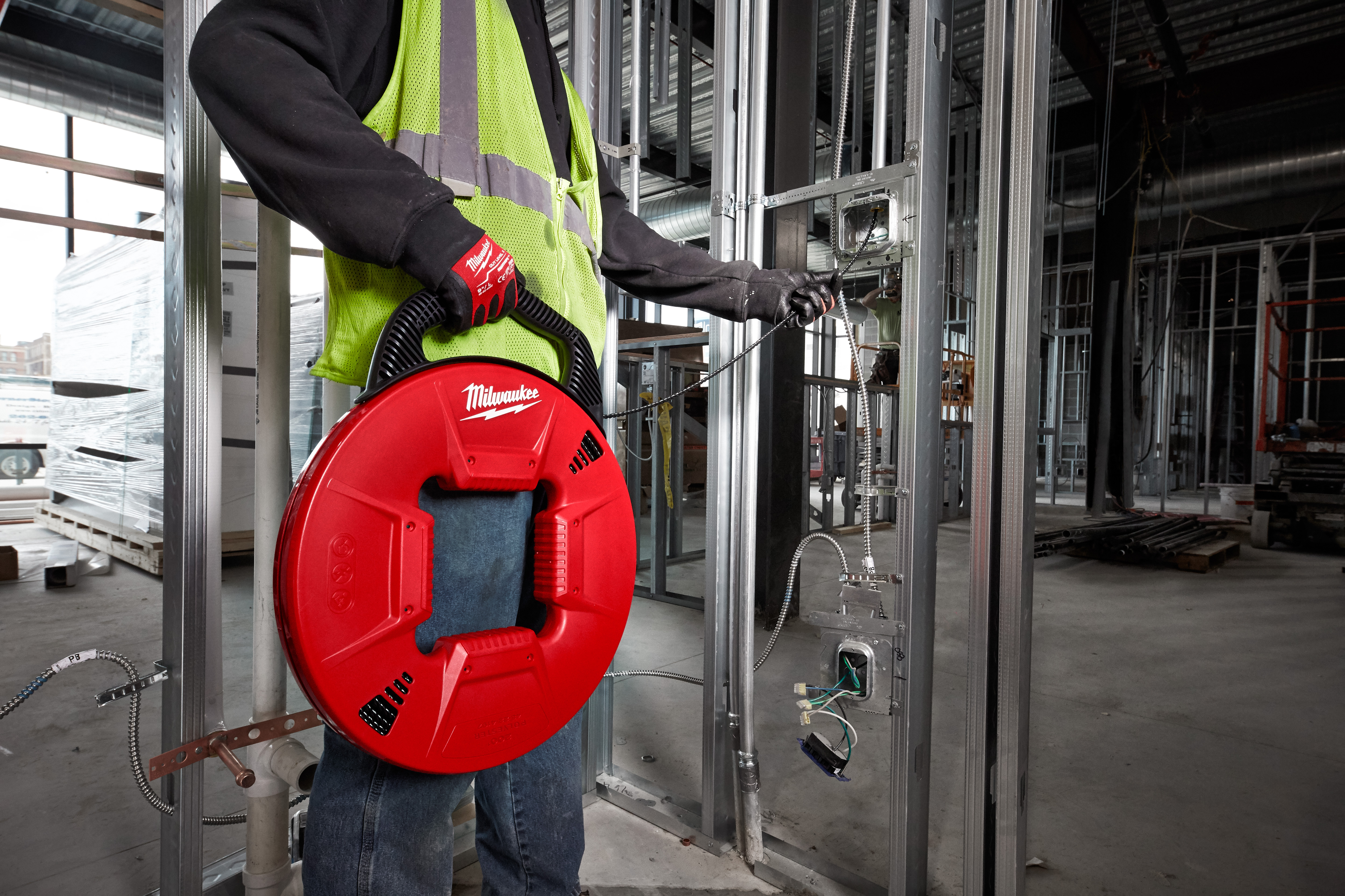 TAPE FISH 50FT RND POLYEST BK/R YES