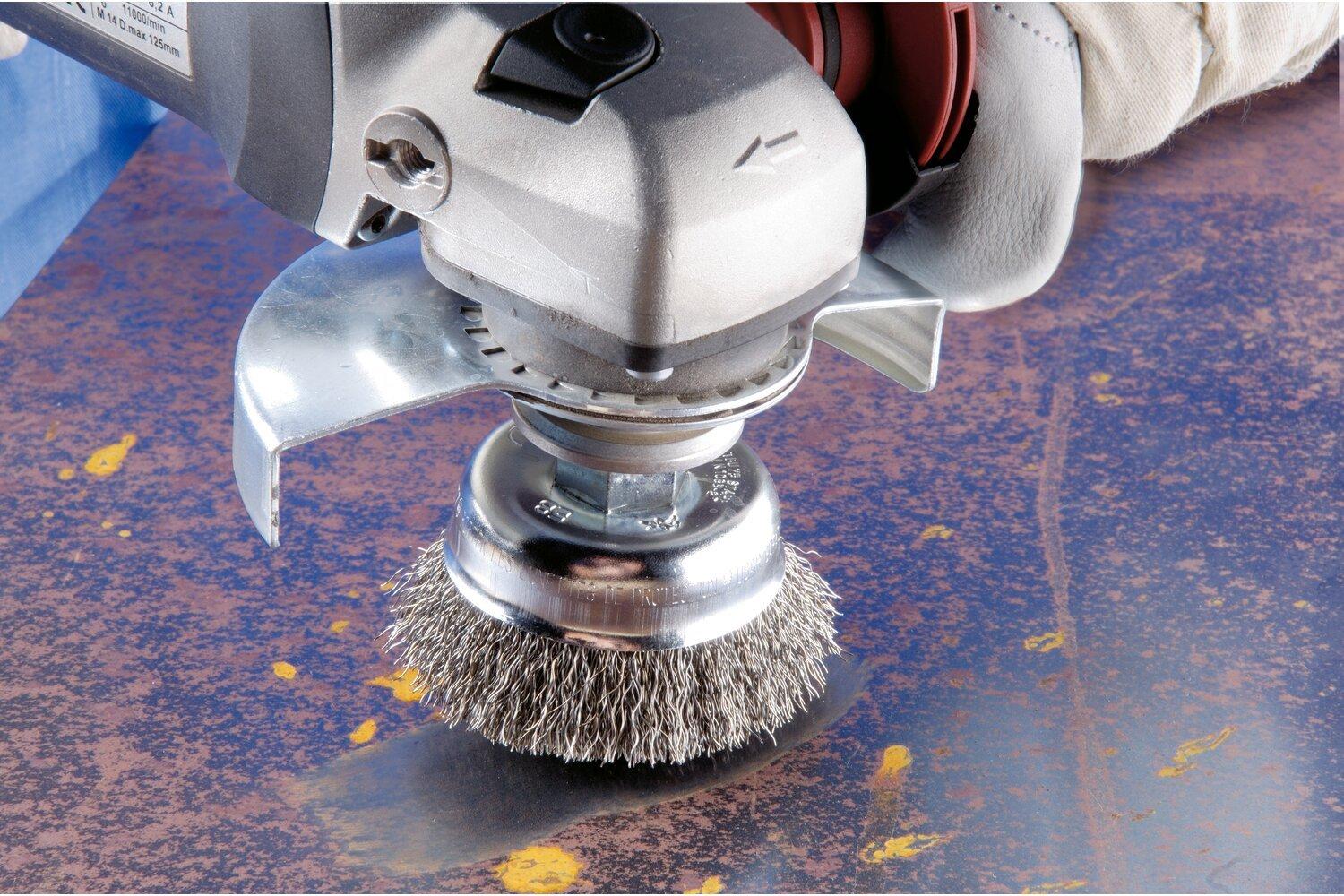 2-3/4IN CRMPD WIRE CUP BRUSH .014 CS 5/8