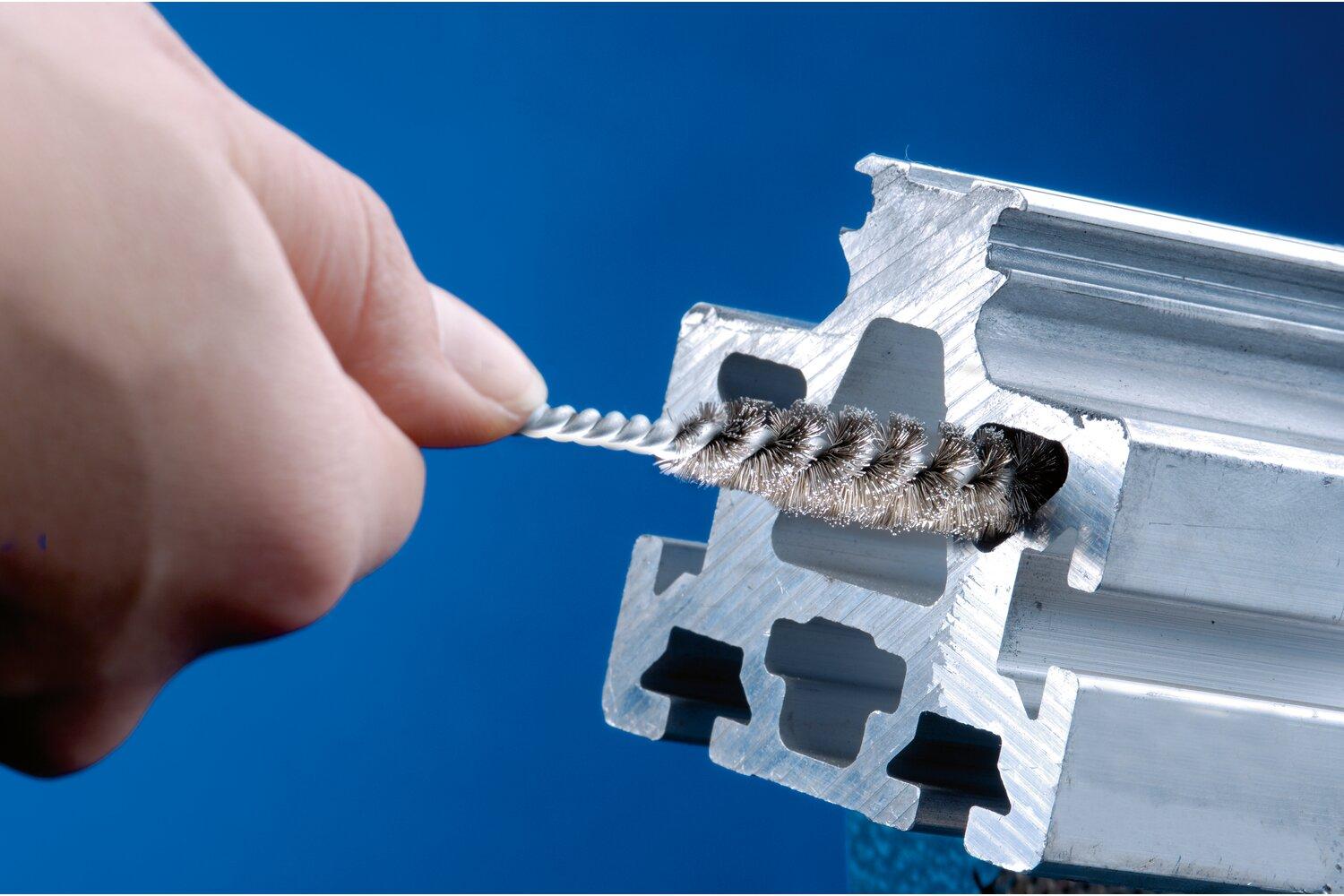 1/2IN DIA HAND TUBE BRUSH .006 CS 2IN BR