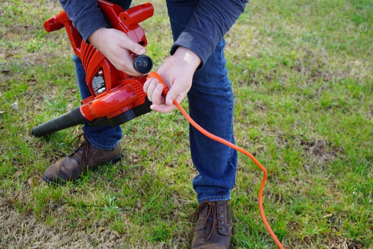 CORD EXT 13 A AT 125 VAC 10FT 3 16AWG